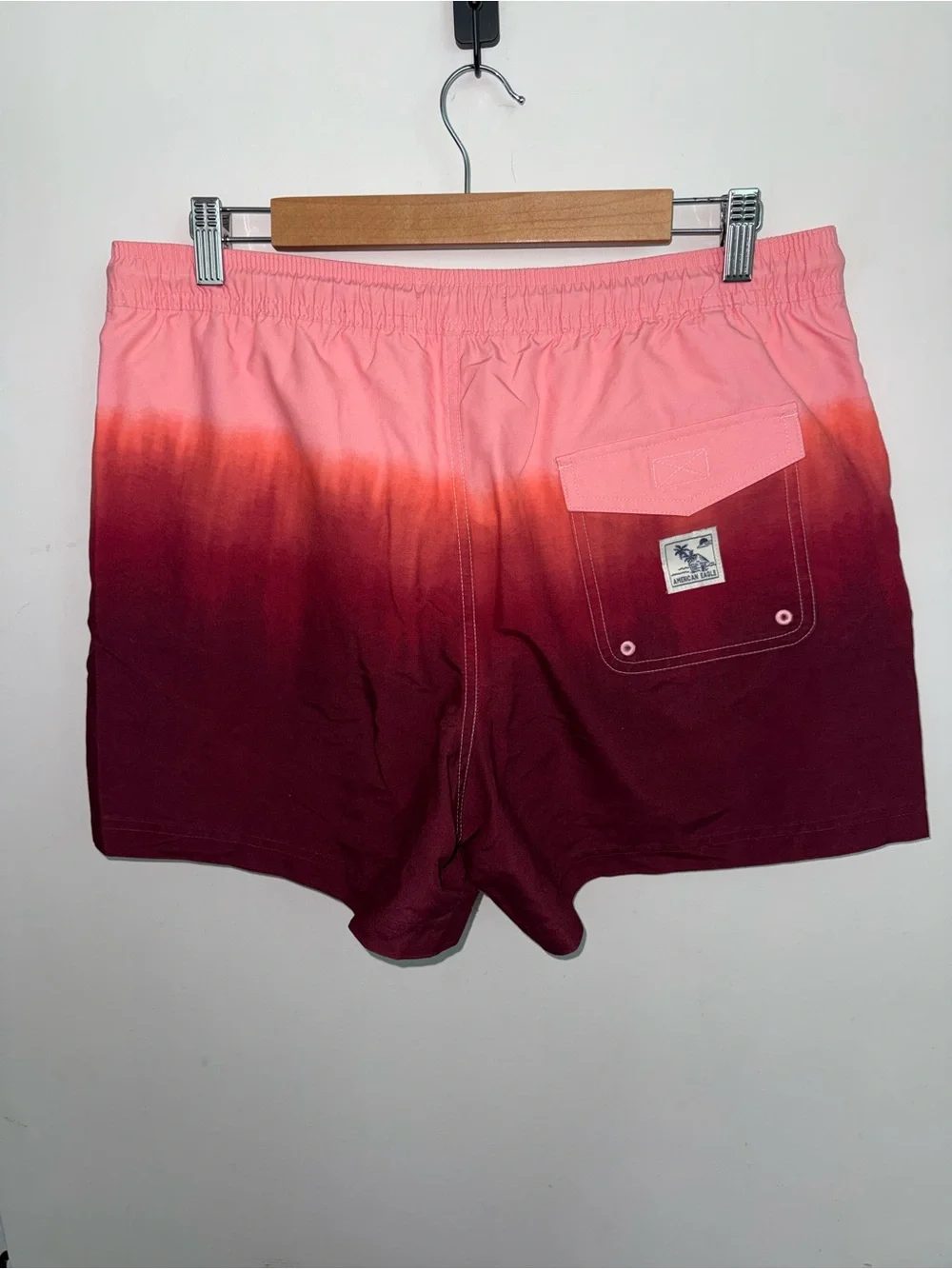 American Eagle 5.5” Dip Dye Swim Trunks Medium